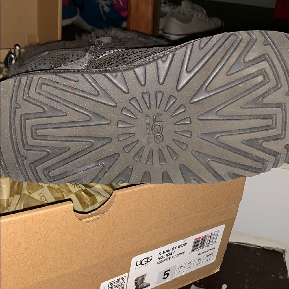 Uggs - Picture 3 of 4